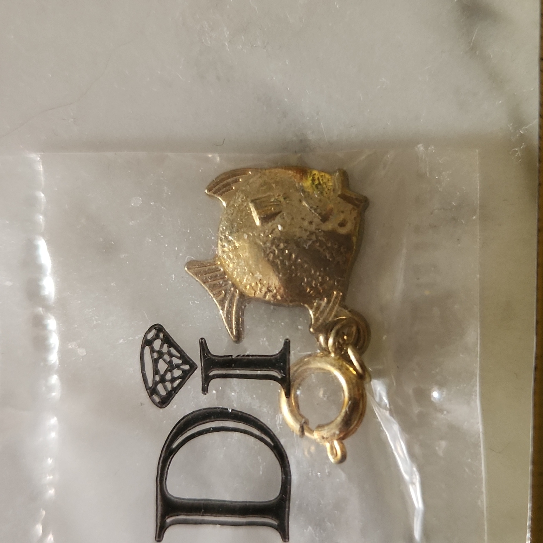 3/$10- Fish Charm-Diamond International